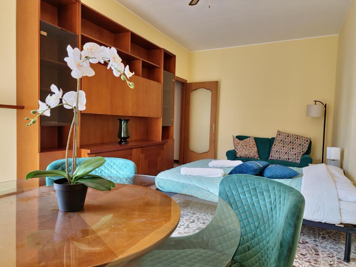 Apartamento Giardino Sul Naviglio Milán Exterior foto