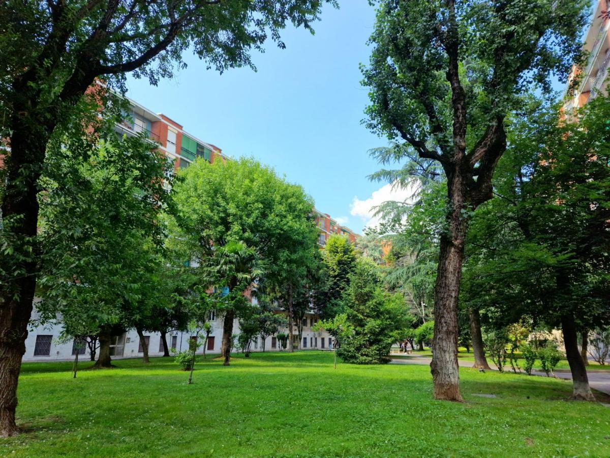 Apartamento Giardino Sul Naviglio Milán Exterior foto